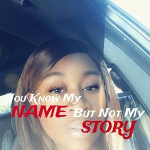 Meet your Posher, Tee